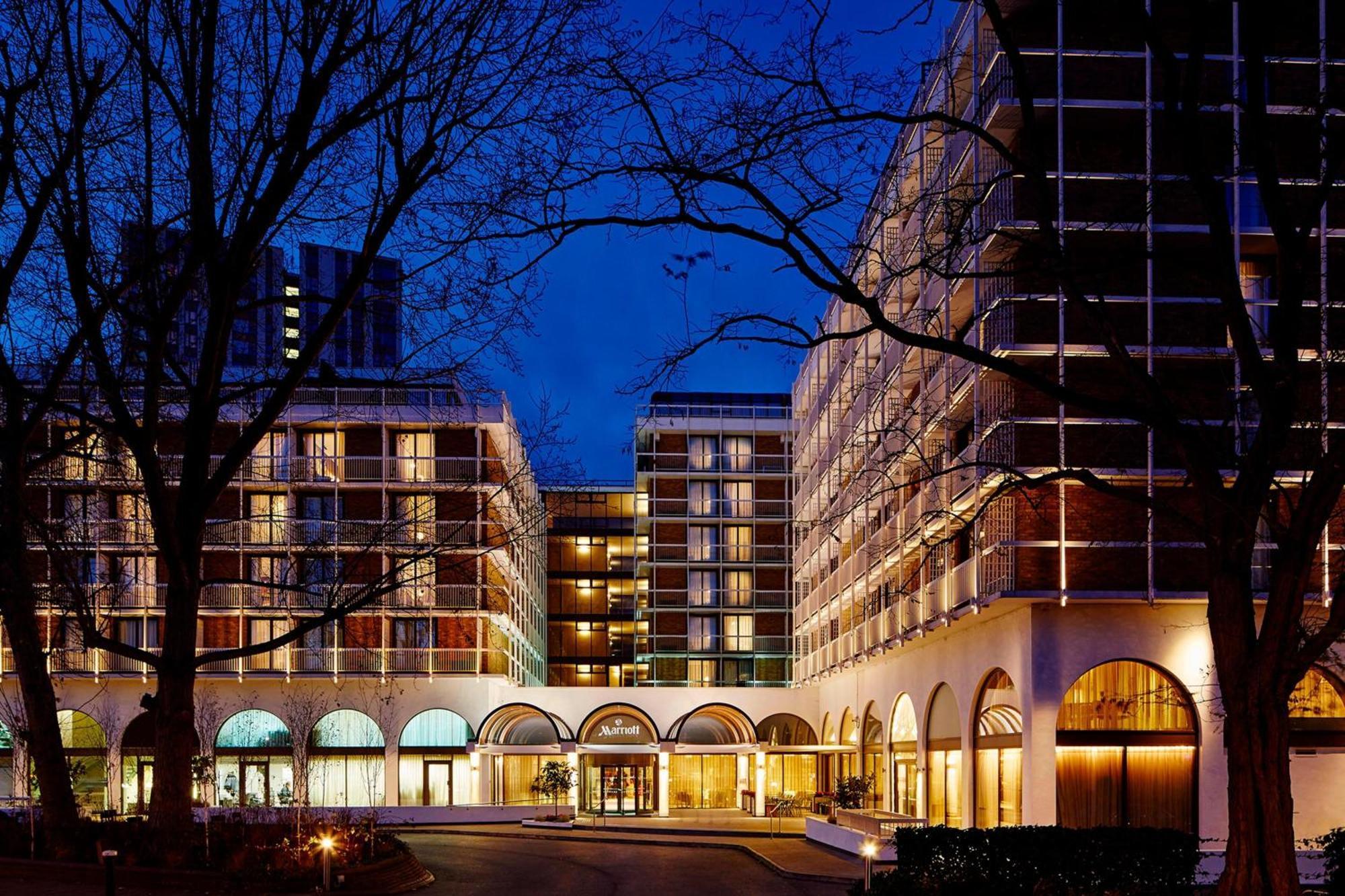 London Marriott Hotel Regents Park Екстер'єр фото
